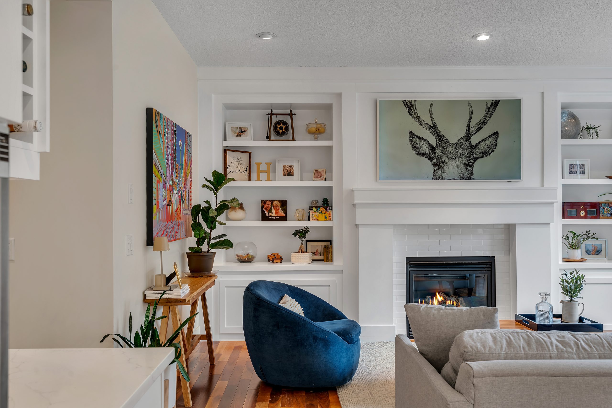 Fireplace built-ins