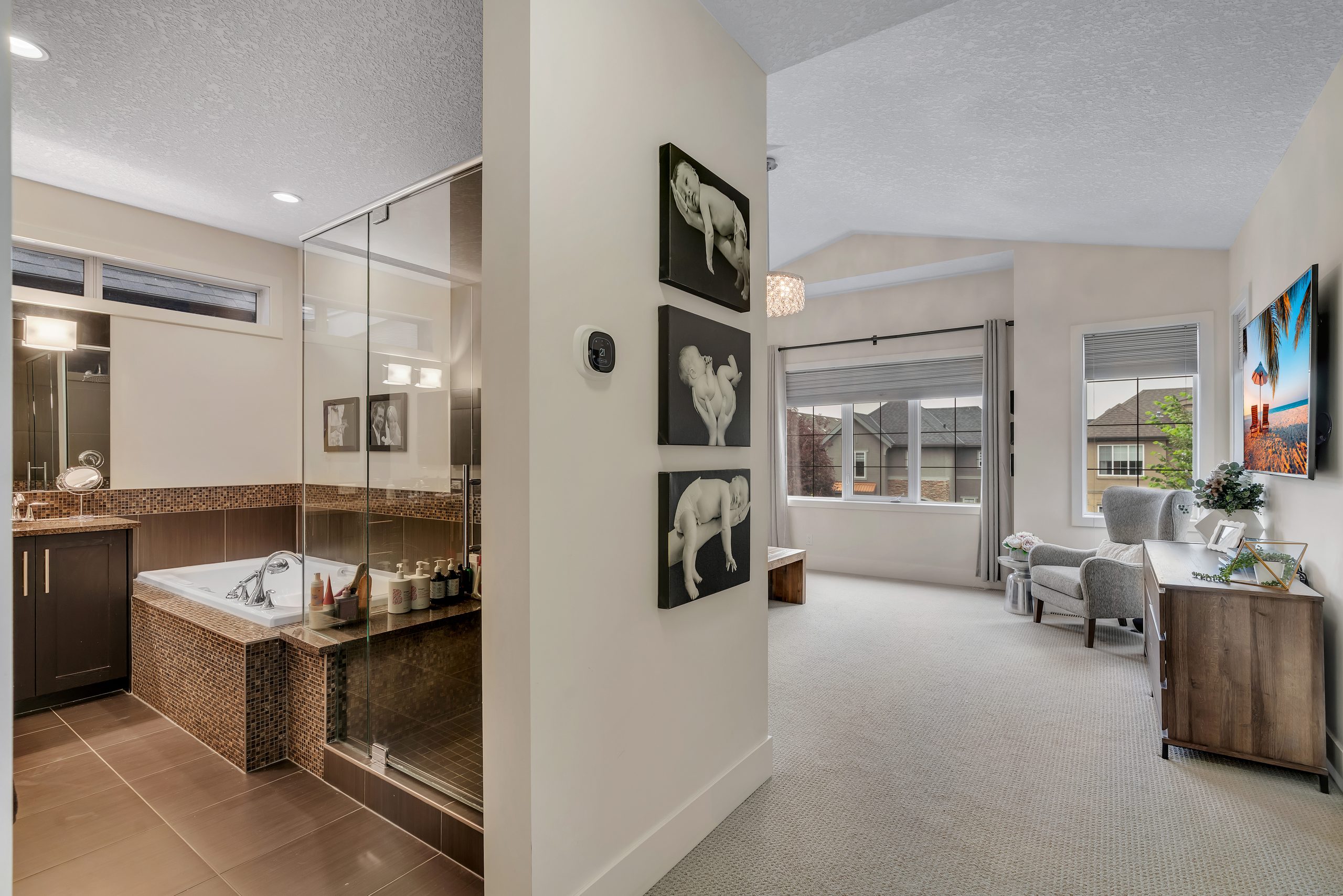 Primary suite and ensuite